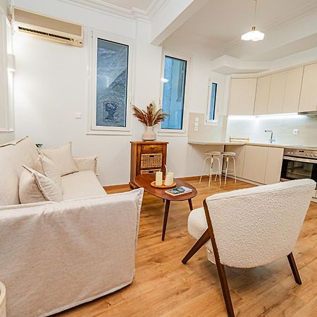 Apartamento Ιkia Plaka - Timeless Elegance In Atenas Exterior foto