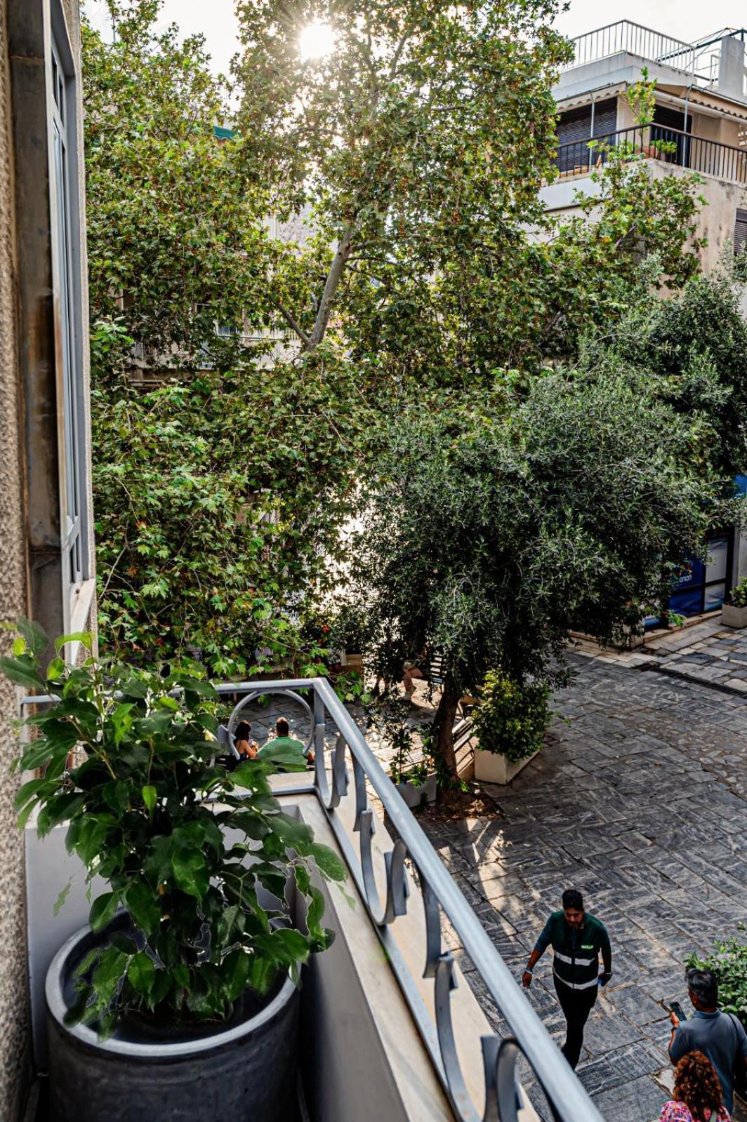 Apartamento Ιkia Plaka - Timeless Elegance In Atenas Exterior foto