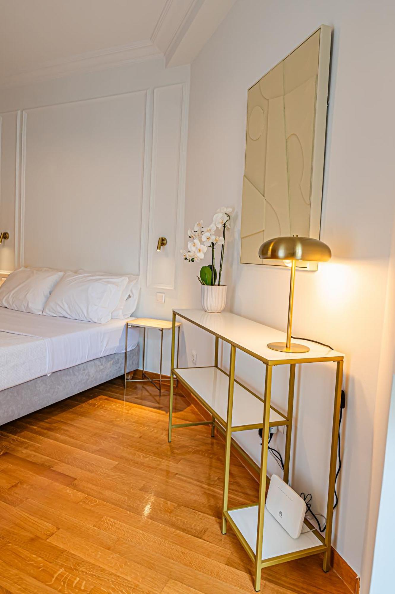 Apartamento Ιkia Plaka - Timeless Elegance In Atenas Exterior foto